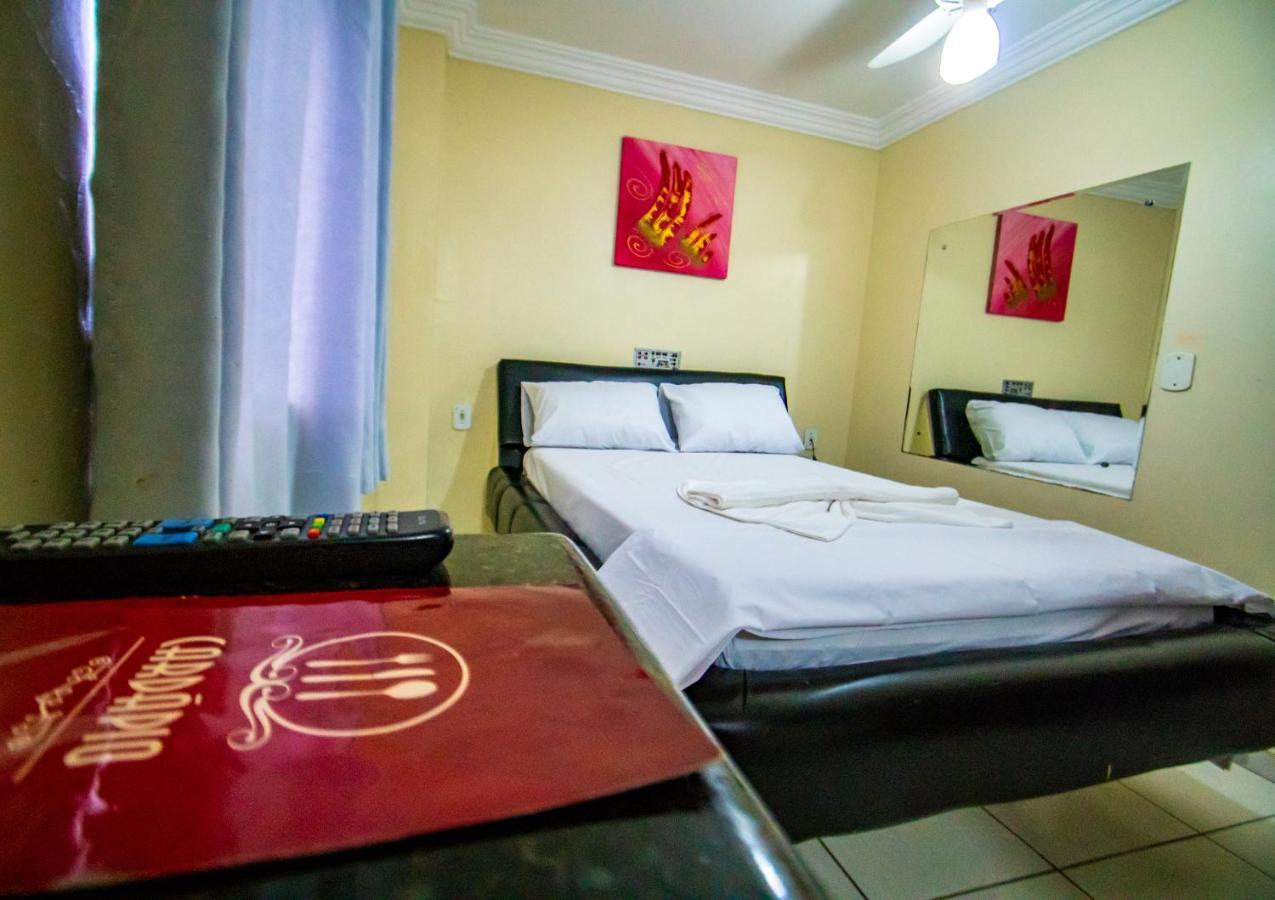 Hotel Piramide Rodoviaria ซัลวาดอร์ ภายนอก รูปภาพ