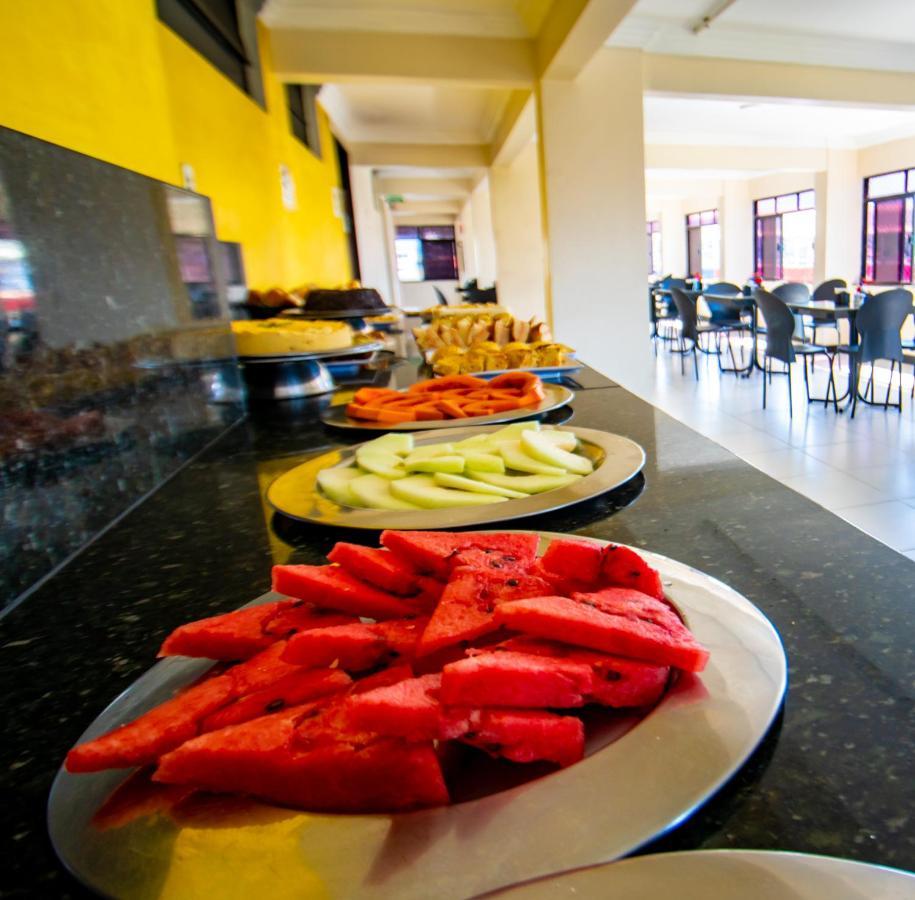 Hotel Piramide Rodoviaria ซัลวาดอร์ ภายนอก รูปภาพ