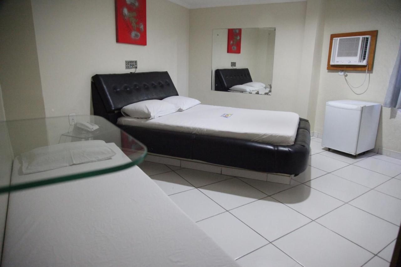 Hotel Piramide Rodoviaria ซัลวาดอร์ ภายนอก รูปภาพ